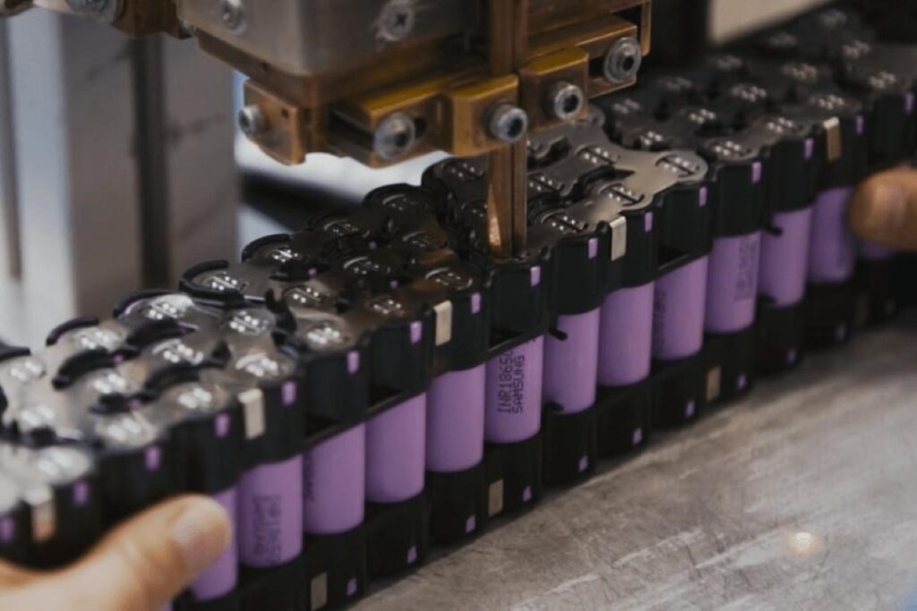 passaporto delle batterie
HunterTag
Stele